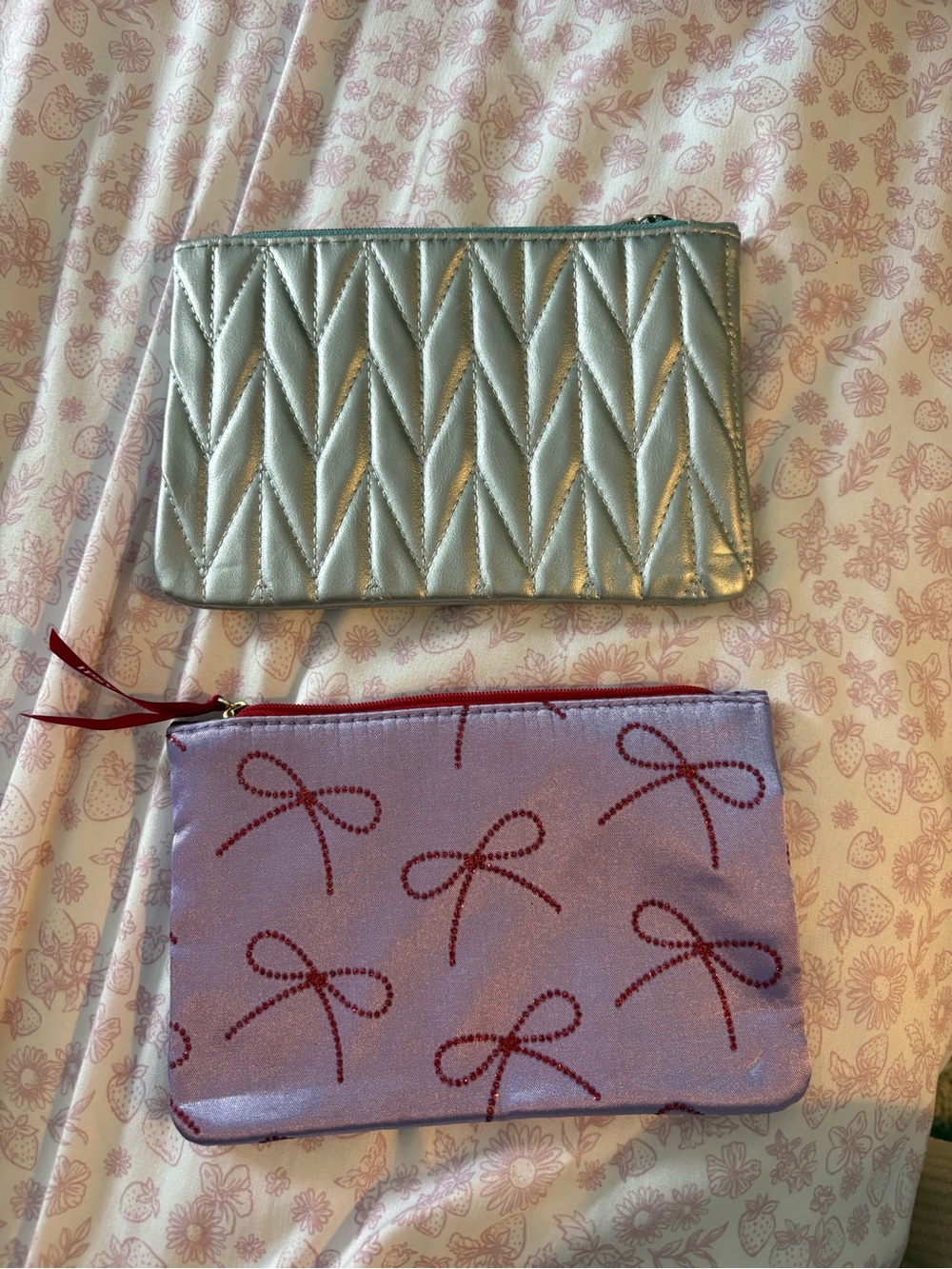 Ipsy makeup bags